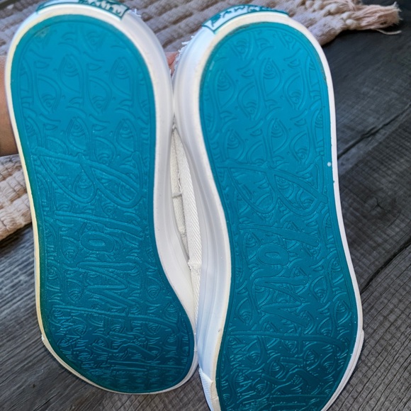 Blowfish White Patchwork Sneakers NWT Women’s 8.5 - Picture 9 of 9